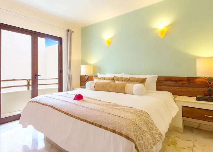 Hotel Maya And Beachclub